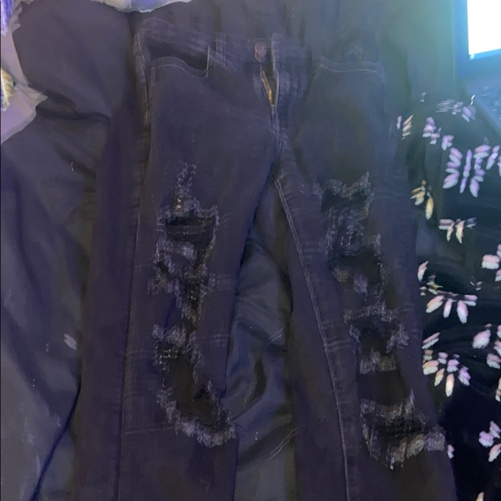 american eagle jeans size 0 black and ripped